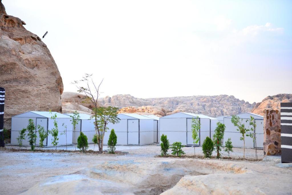 ホテル Petra Spirit Camp Al Hayy エクステリア 写真